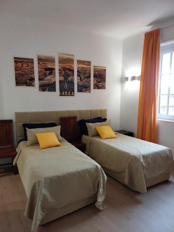 Piazza San Pietro Suite Рим Экстерьер фото